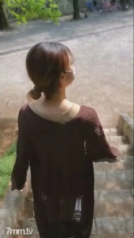 FC2-PPV-1422415 สาวนางแบบครึ่งตัวไม่เซ็นเซอร์หลั่งน้ำแตกต่อเนื่อง - ไม่เซ็นเซอร์