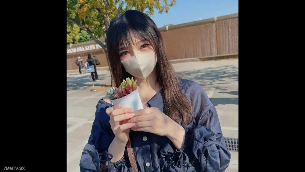 FC2-PPV-4073266 สาวน่ารักอวบยั่วยามรักษาความปลอดภัยรอบแรกสำเร็จ - ไม่เซ็นเซอร์