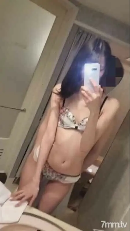 FC2-PPV-1395663 Uncensored แตกในต่อเนื่อง 75 นาที สาวสูง 172 ซม. - ไม่เซ็นเซอร์